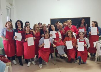 Suculento menú para clausurar el curso de cocina organizado por el Instituto de las Identidades (IDES) en Rágama