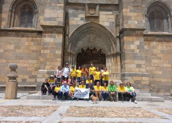 El club de senderismo Camino el Cristo, de Alaraz, disfruta de una nueva ruta hasta la localidad abulense de Bonilla de la Sierra