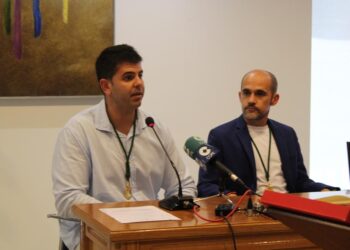 La socialista Carmen Ávila inicia su tercer mandado en Peñaranda aunque gobernará con el apoyo del único concejal de PeC