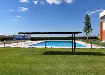 Fin de semana gratuito en las piscinas de Paradinas de San Juan para dar comienzo a la temporada estival de baños