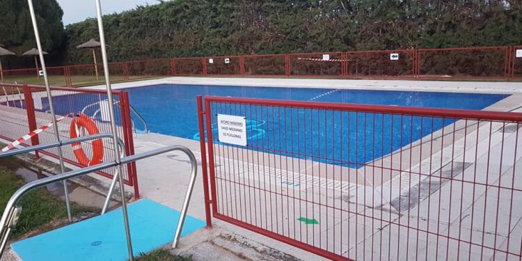 Babilafuente y Cantalpino buscan adjudicatarios para el bar de las piscinas municipales antes que comience la temporada