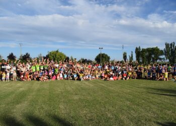 Diego Bravo y Dori Ruano ganan la XV edición de la carrera popular de Villoruela organizada por el club «Las Mimbreras»