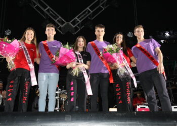 Santiago de la Puebla disfruta con el pregón festivo a cargo de la peña Ronchones y con la proclamación de la corte de honor juvenil