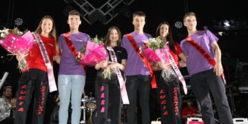Santiago de la Puebla disfruta con el pregón festivo a cargo de la peña Ronchones y con la proclamación de la corte de honor juvenil