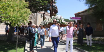 Santiago de la Puebla honra por partida doble al patrón Santiago en el día grande de sus fiestas patronales ya en la recta final