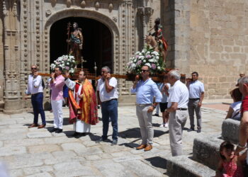 Santiago de la Puebla honra por partida doble al patrón Santiago en el día grande de sus fiestas patronales ya en la recta final