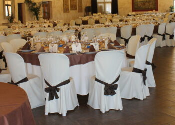 Las redes se llenan de muestras de apoyo al restaurante de Peñaranda donde se ha producido una posible intoxicación