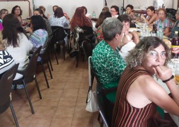 La asociación de mujeres de El Campo de Peñaranda celebra el día de la Virgen del Carmen con una comida de hermandad