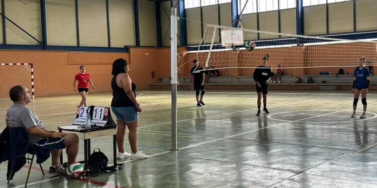 Voleineta, Patatas Revolconas y Asirias ganan el II torneo de Voley 3×3 organizado por el Ayuntamiento de Peñaranda