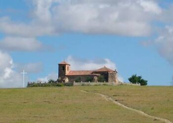 Observación astronómica a ritmo de música este fin de semana en el mirador de la ermita de Otero de Alba de Tormes