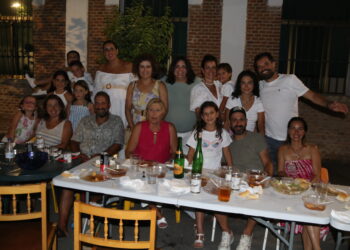 El Campo de Peñaranda recauda donativos para Manos Unidas con una gran degustación de caldereta de carne en el frontón