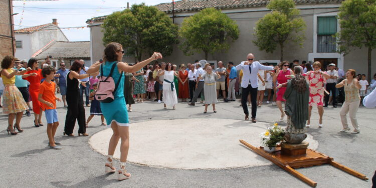 Aldeaseca de la Frontera despide sus fiestas por este año con el día grande en honor de la Virgen de la Asunción