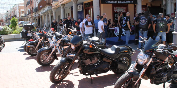 Comando Bracamonte logra un nuevo y rotundo éxito con la VII edición de la Biker Day que llena de «rugidos» Peñaranda