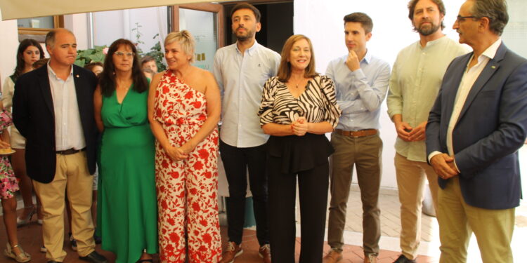 Peñaranda abre sus brazos a la comarca recibiendo a sus alcaldes y a los presidentes de las asociaciones de mayores