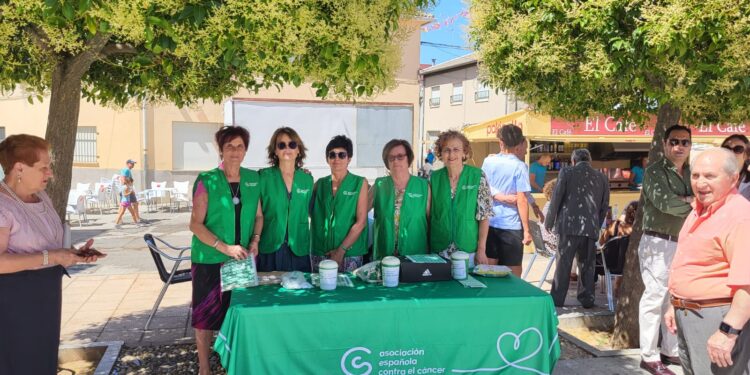 Alaraz se vuelca con la Asociación Española Contra el Cáncer y logra recaudar 2.396 euros con varias actividades solidarias