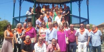 Varias quintas de Aldeaseca de la Frontera se reúnen en una bonita jornada de confraternidad con parada en Peñaranda