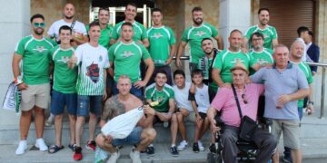 Babilafuente brilla en el arranque festivo con el pregón, las peñas, el chupinazo y la proclamación de la corte de honor