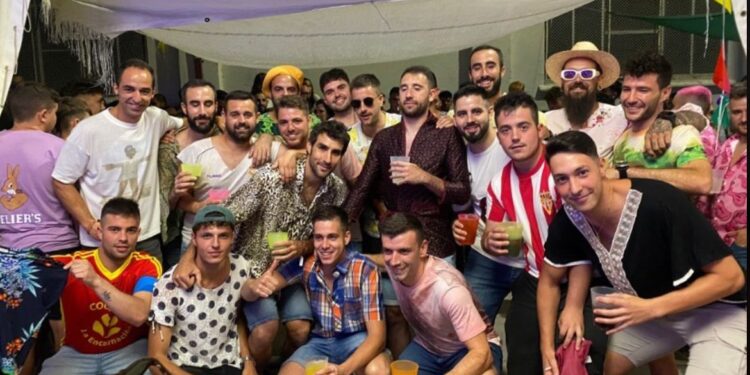 La camiseta más fea de las peñas de Peñaranda ya tiene dueño: Mario Rodríguez, ganador de la II edición del concurso