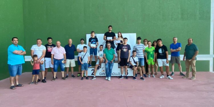 El ajedrez sigue en pleno auge en Cantaracillo y la VI edición del torneo local se salda con un rotundo éxito de participación