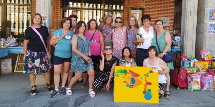 Macotera se vuelca con el mercadillo solidario a beneficio de la Fundación Atrofia Muscular Espinal que se repetirá mañana