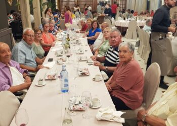 La asociación de mayores de Rágama celebra su fiesta anual con una comida de confraternidad y un animado baile