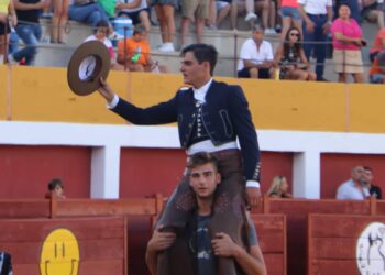 Sergio Pérez suma una puerta grande en Macotera a sólo dos semanas para su esperada alternativa en Valladolid