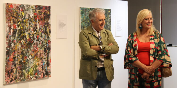 Baldión y Antonio Gómez Bueno unen sus pinceles y palabras en la exposición que puede verse en el CDS de Peñaranda