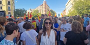 Rostros conocidos de la política comarcal en la manifestación de Madrid convocada por el Partido Popular contra la amnistía