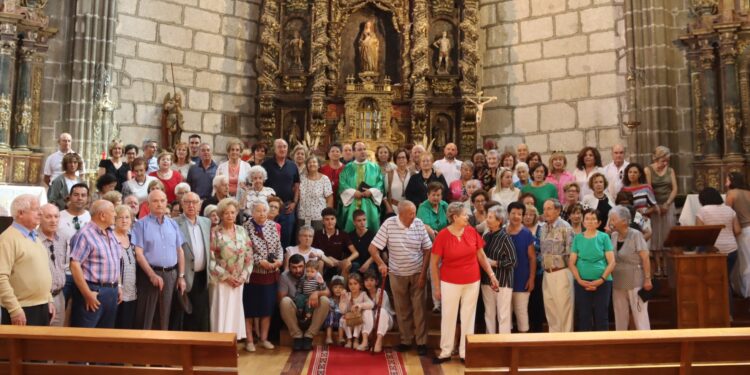 Alaraz y Macotera brindan un emotivo y merecido agradecimiento en su despedida a Fernando García por su labor pastoral
