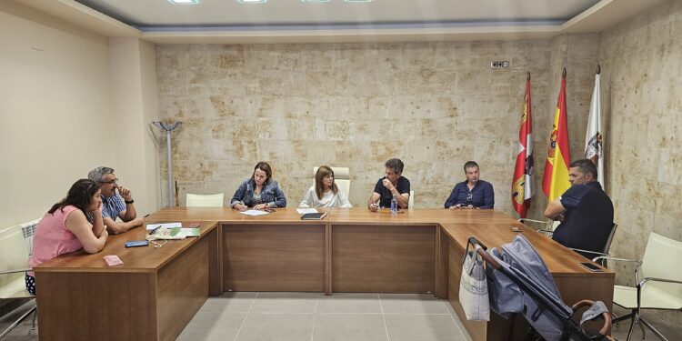 Babilafuente aprueba por unanimidad que su pabellón deportivo lleve el nombre del recordado piloto Maximiliano Plaza