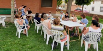 Casi 400 personas han participado este verano en los talleres de Bordado al Fresco promovidos por la Diputación de Salamanca