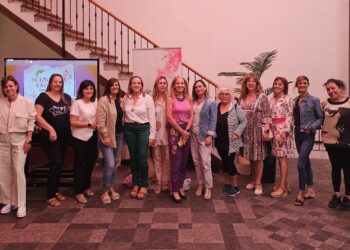 Mujeres de Peñaranda y su comarca ponen en común proyectos, inquietudes y retos de futuro en el primer desayuno empresarial