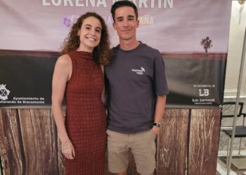 La atleta peñarandina Lorena Martín, gran protagonista en el estreno de su esperado documental en el cine Calderón