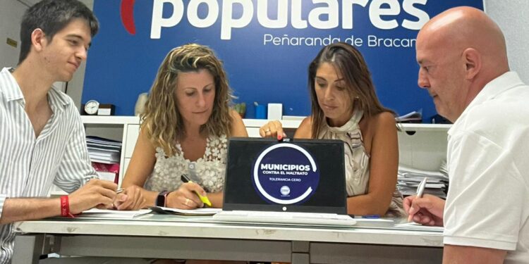 El Partido Popular de Peñaranda llevará al próximo pleno la adhesión de la localidad como “municipio contra el maltrato”