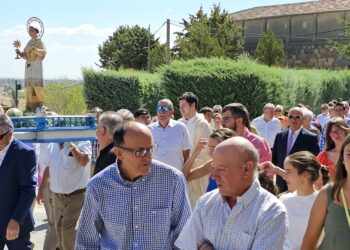 Ventosa del Río Almar celebra el día grande de sus fiestas honrando a San Ramón Nonato con misa, procesión y ágape