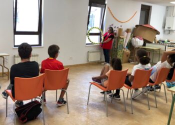 Cruz Roja retoma durante el curso el apoyo escolar a 33 niños y niñas de las localidades de Peñaranda y Alba de Tormes