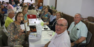 Rágama despide sus fiestas patronales con un animado bingo en el salón municipal y una chocolatada para niños y adultos