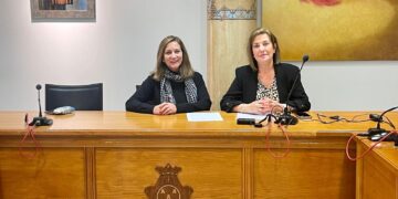 Peñaranda pone en marcha una nueva convocatoria de ayudas al transporte estudiantil y a la compra de libros de texto y material
