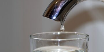El PSOE de Macotera tilda de «abusiva» la subida del agua: «quienes más van a sufrirla son los que viven todo el año aquí»