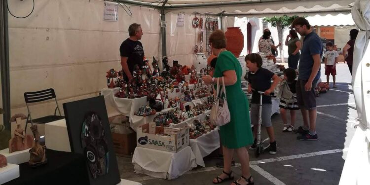 Alba de Tormes acoge este fin de semana la Feria del Barro con expositores, talleres infantiles, concursos y un showcooking