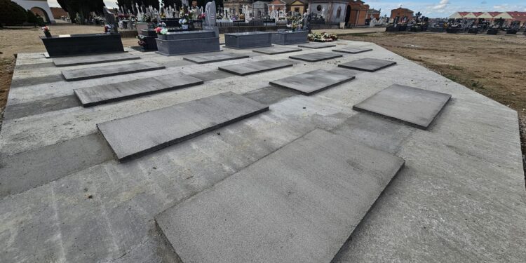 Ocupado ya al 40 por ciento el último cuartel de sepulturas en el cementerio de Peñaranda tras la ampliación realizada en junio