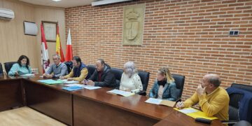 Macotera aprueba la subida de las tasas de IBI y agua para aliviar la complicada situación económica municipal y cumplir la ley