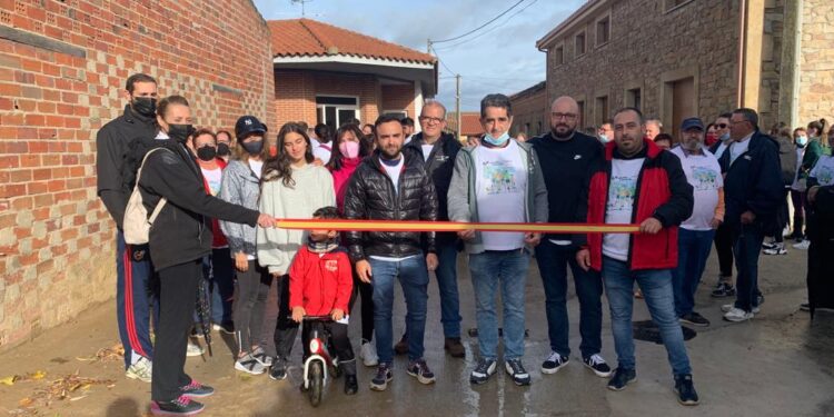 Villar de Gallimazo celebrará la VII edición de su marcha solidaria el día 15 y destinará los donativos a la asociación Asdem