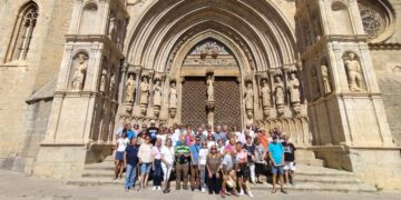 Más de un centenar de mayores de Peñaranda disfruta de la excursión a tierras levantinas organizada por el Ayuntamiento