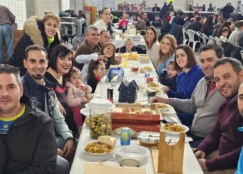 Arabayona de Mógica reparte medio millar de raciones de paella en la última jornada de las fiestas del Cristo de Hornillos