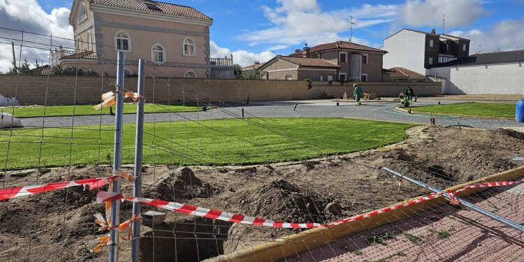 Peñaranda suma un nuevo espacio de ocio vecinal gracias al trabajo de los talleres de empleo de Albañilería y Jardinería