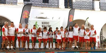 Las hemanas Luna y Aíla Sánchez participan en el Campeonato de España de Marcha Nórdica en Edad Escolar celebrado en Sevilla