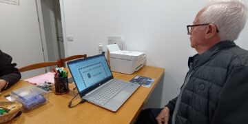 El Ayuntamiento de Villoria dona a la asociación de mayores San Pedro un nuevo equipo informático de ordenador e impresora