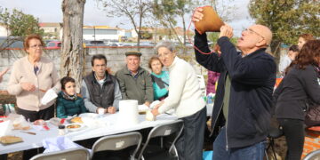 Villaflores despide sus fiestas de San Martín con una animada capea y comida de confraternidad en la finca Morquera
