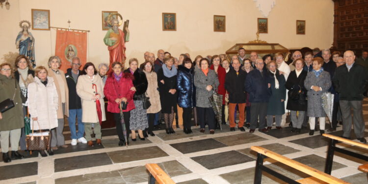 Palaciosrubios festeja a San Andrés en un jueves pasado por agua con procesión exprés y convite en el edificio multiusos